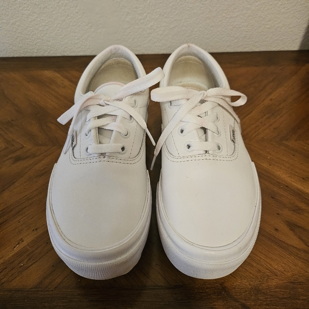 VANS ERA STACKED LEATHER UNISEX MEN 6 WOMEN 7.5 WHITE